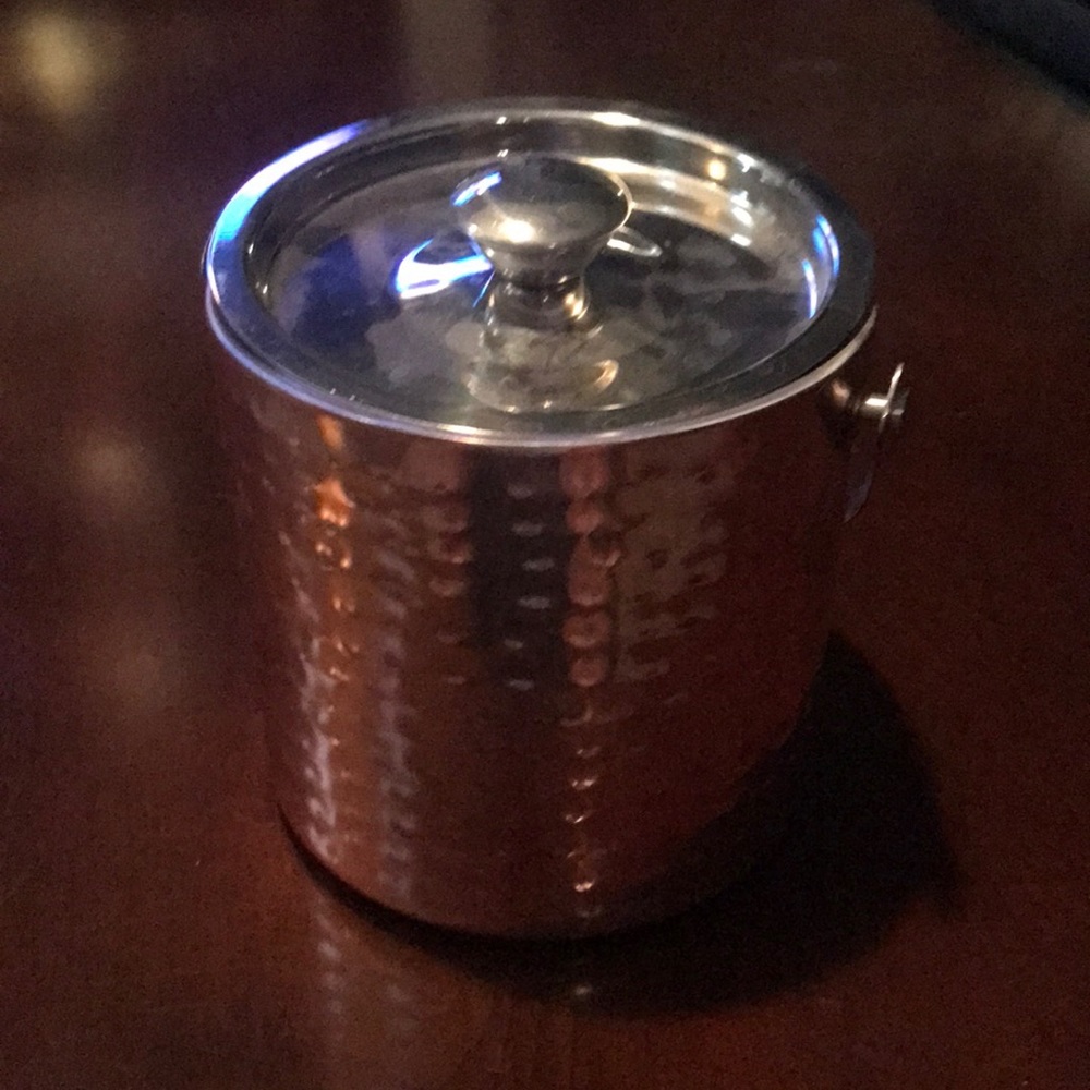 Copper ice bucket with lid
